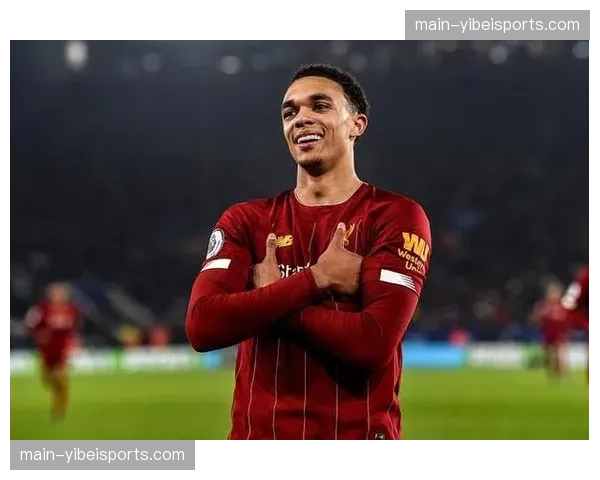 皇马新援阿诺德渐入佳境 右路攻防成为战术关键一环 皇马新援阿诺德渐入佳境 右路攻防成为战术关键一环