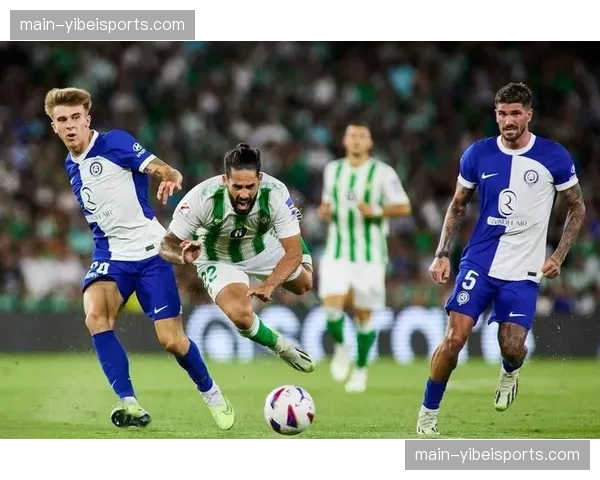 皇马2比0客胜瓦伦西亚 豪取七连胜紧追巴萨仅差1分 皇马2比0客胜瓦伦西亚 豪取七连胜紧追巴萨仅差1分